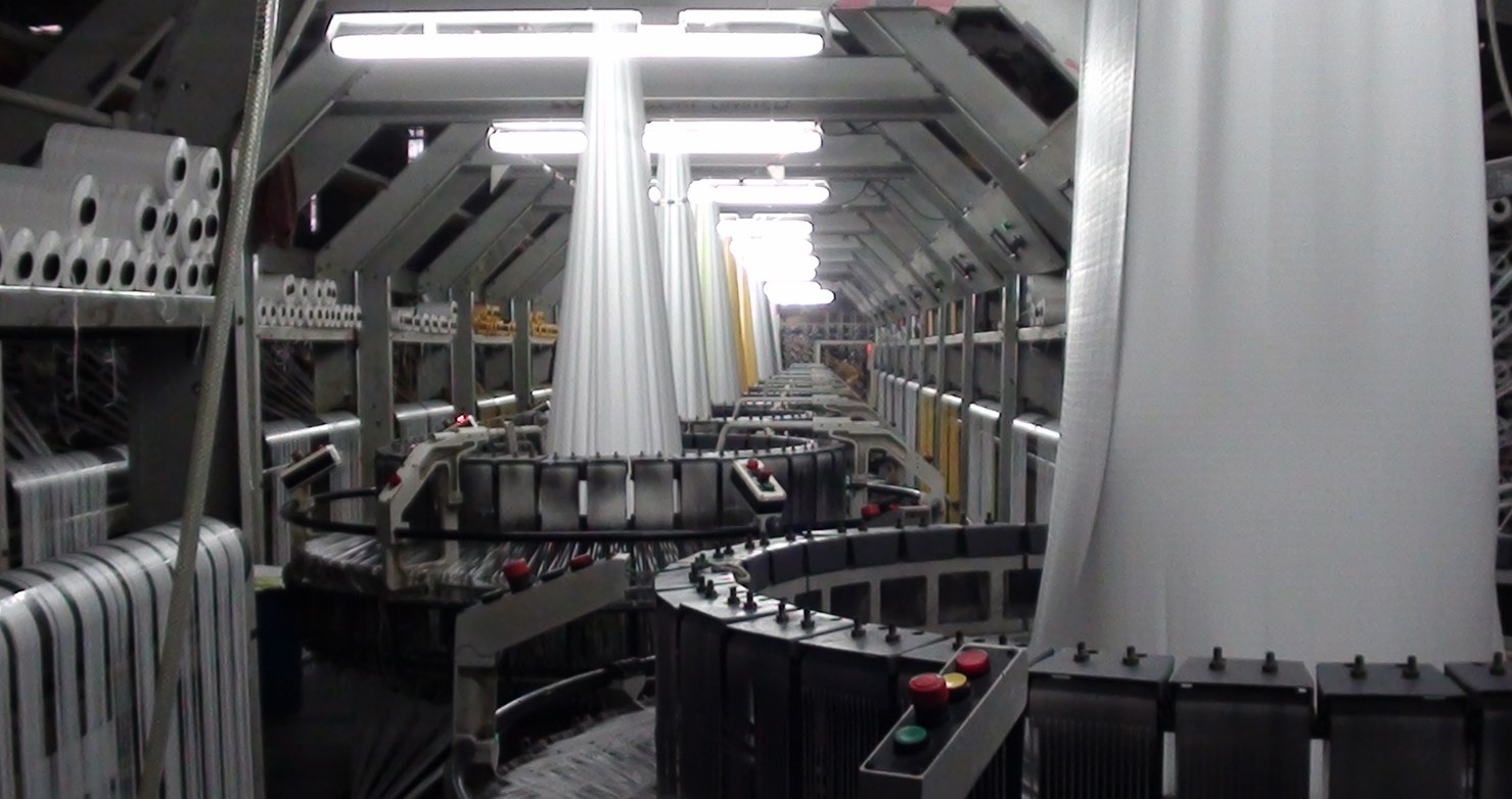 Row of circular looms